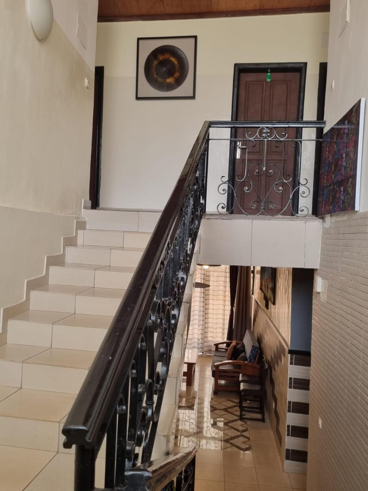Appart Hotel Mireille Yaoundé Exterior foto